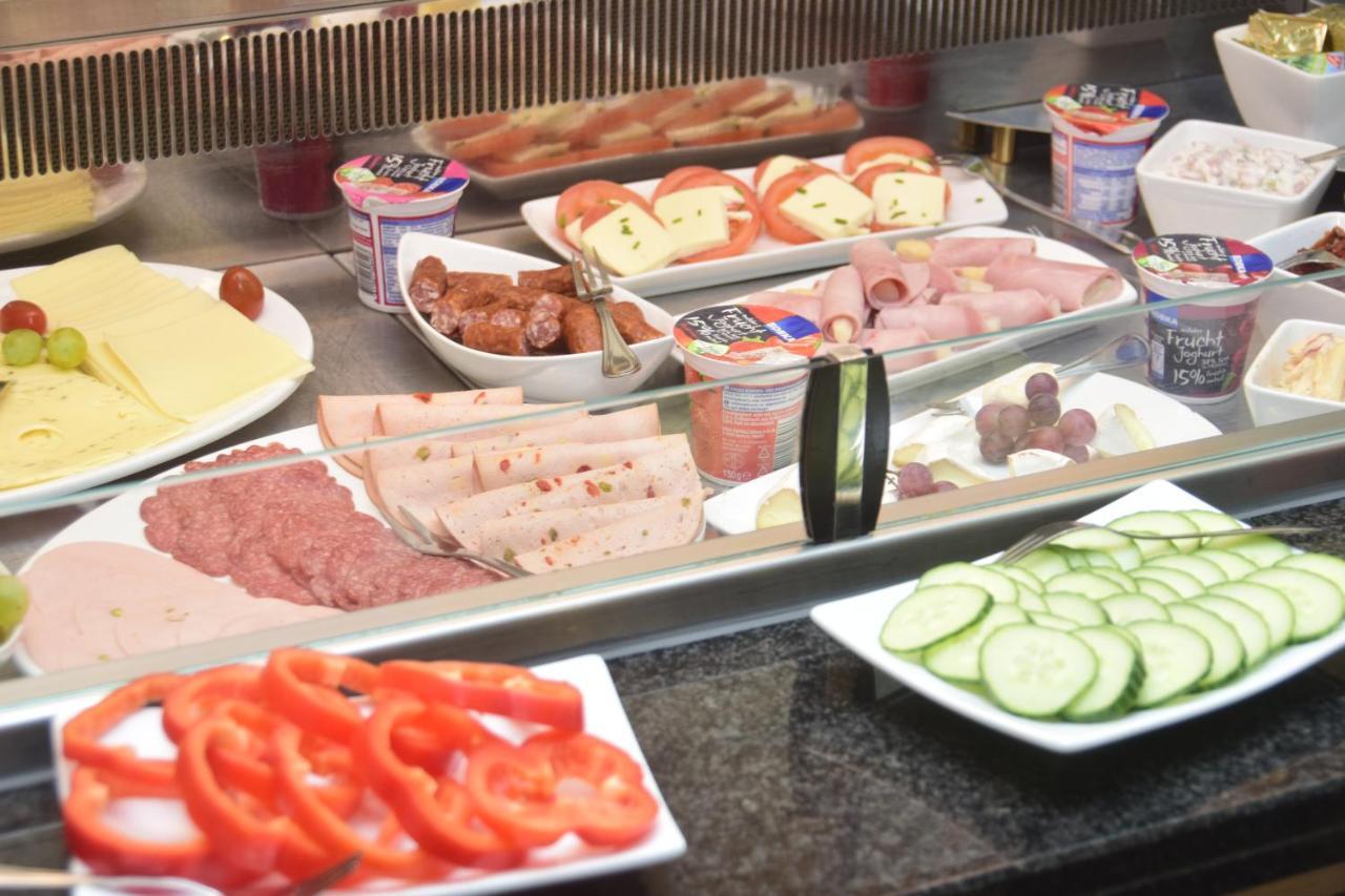 都布里克膳食公寓酒店 韦茨拉尔 外观 照片
