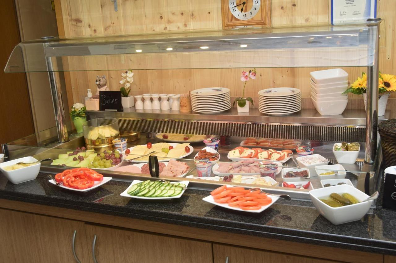 都布里克膳食公寓酒店 韦茨拉尔 外观 照片